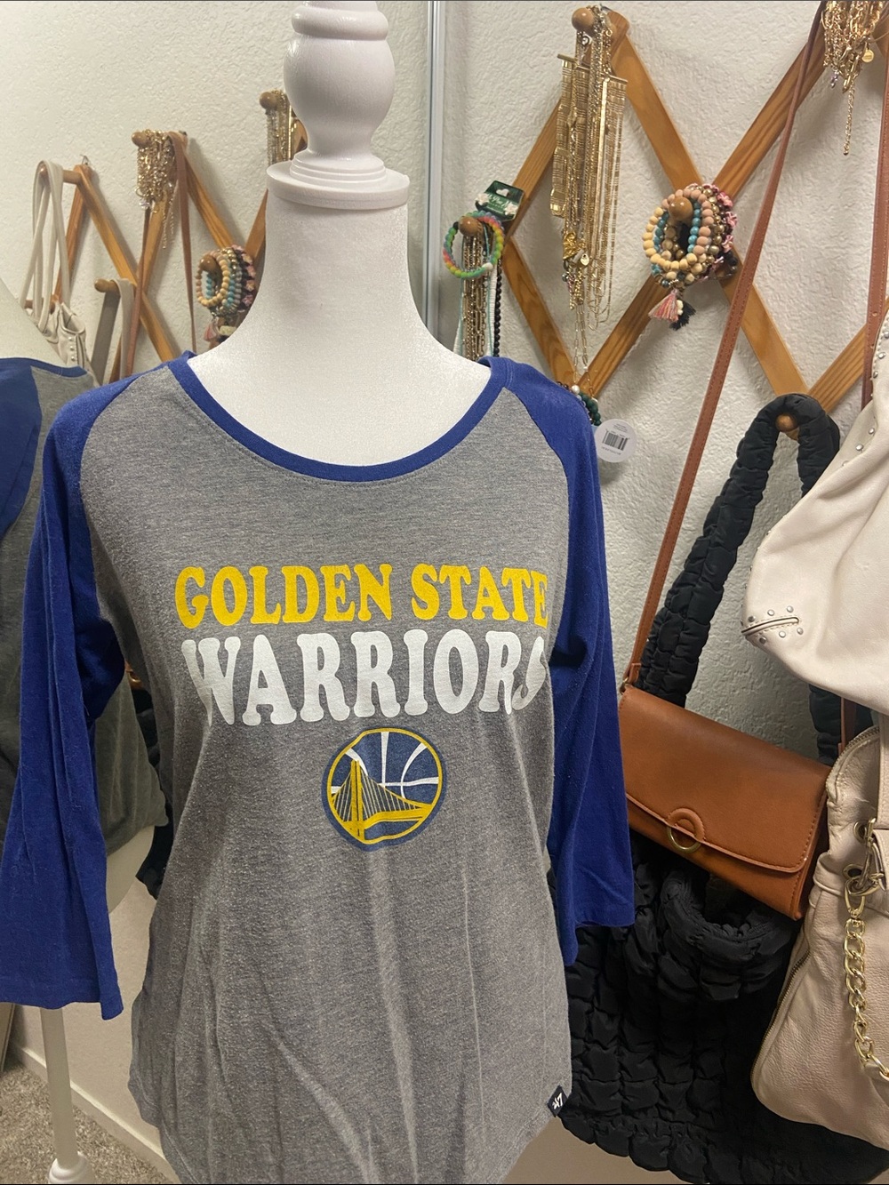 Golden State Warriors Gray & Blue Raglan, Women’s Medium